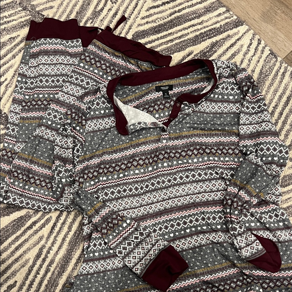 Simply Vera Vera Wang Burgundy and Gray Fair Isle Patterned Pajama Set